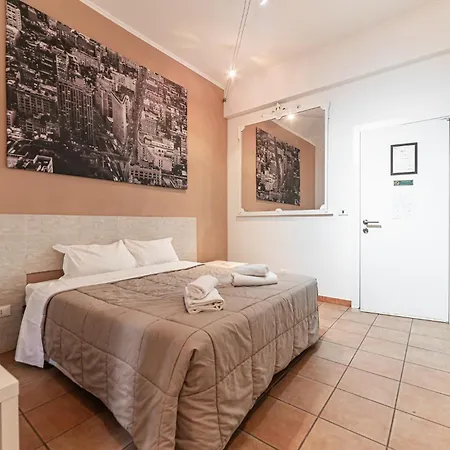 بيت ضيافة Cristel - Termini Train Station 4*